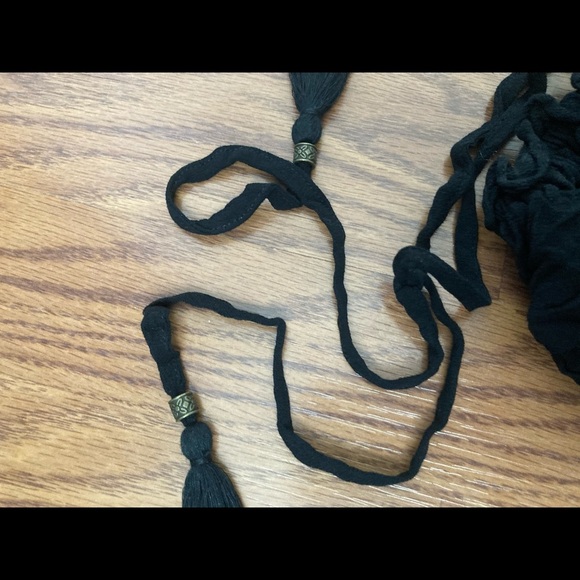 Forever 21 Woman's Crop Top- EUC - Picture 2 of 3